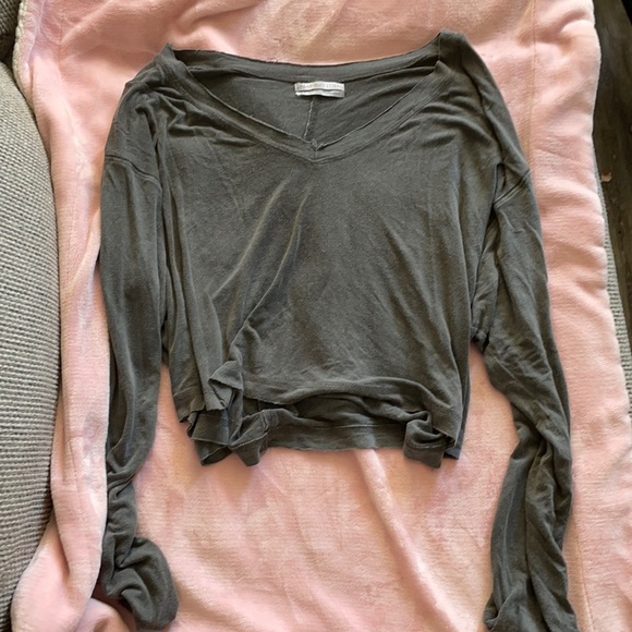 Urban Outfitters Tops - Urban Outfitters Gray Top🖤
